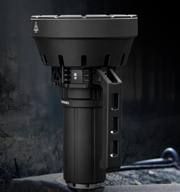 IMALENT SR32 Flashlight